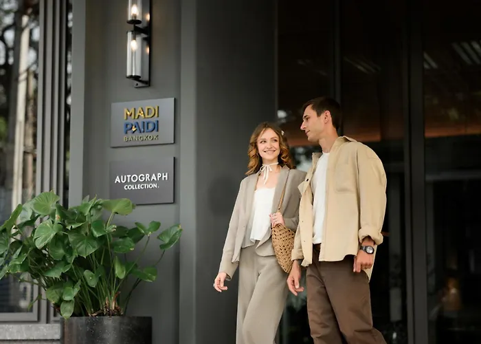 Madi Paidi Bangkok, Autograph Collection